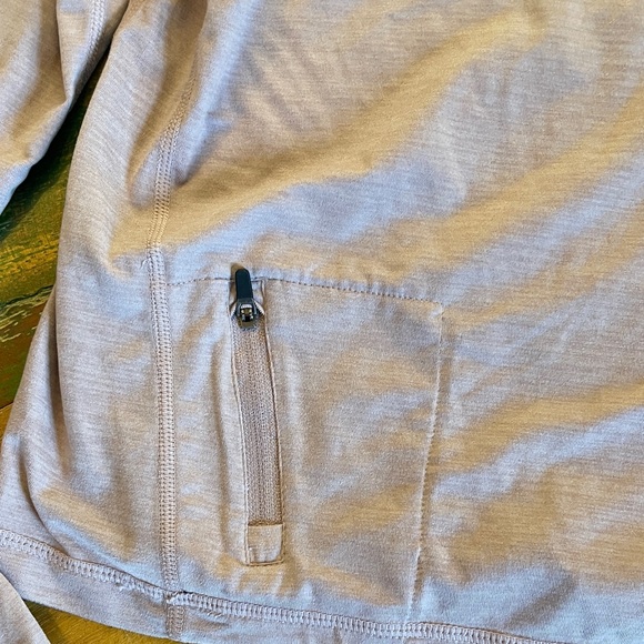 Vuori Cresent 1/2 Zip Long Sleeve Pullover, S - Picture 6 of 8